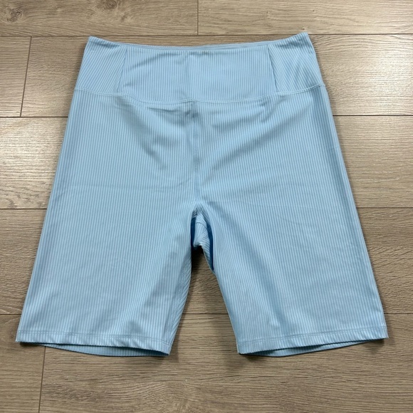 GIRLFRIEND COLLECTIVE Ribbed High-Rise Bike Shorts
In Bluebell - Picture 7 of 13